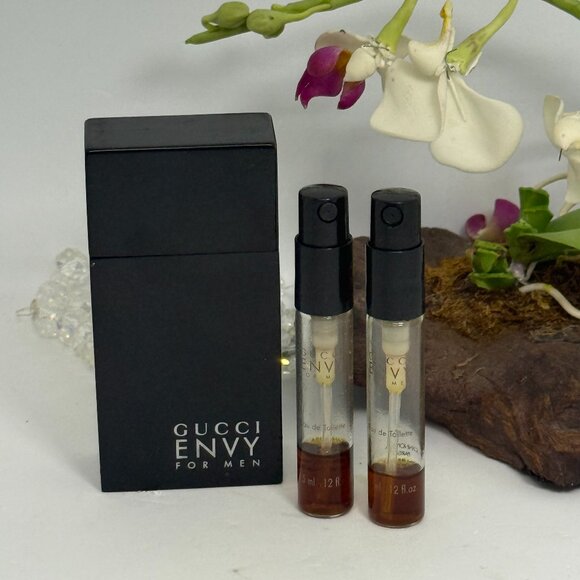 2x Gucci Envy for Men EDT Refill Spray Vial + Gucci Envy Black Refillable Case* - Picture 1 of 7